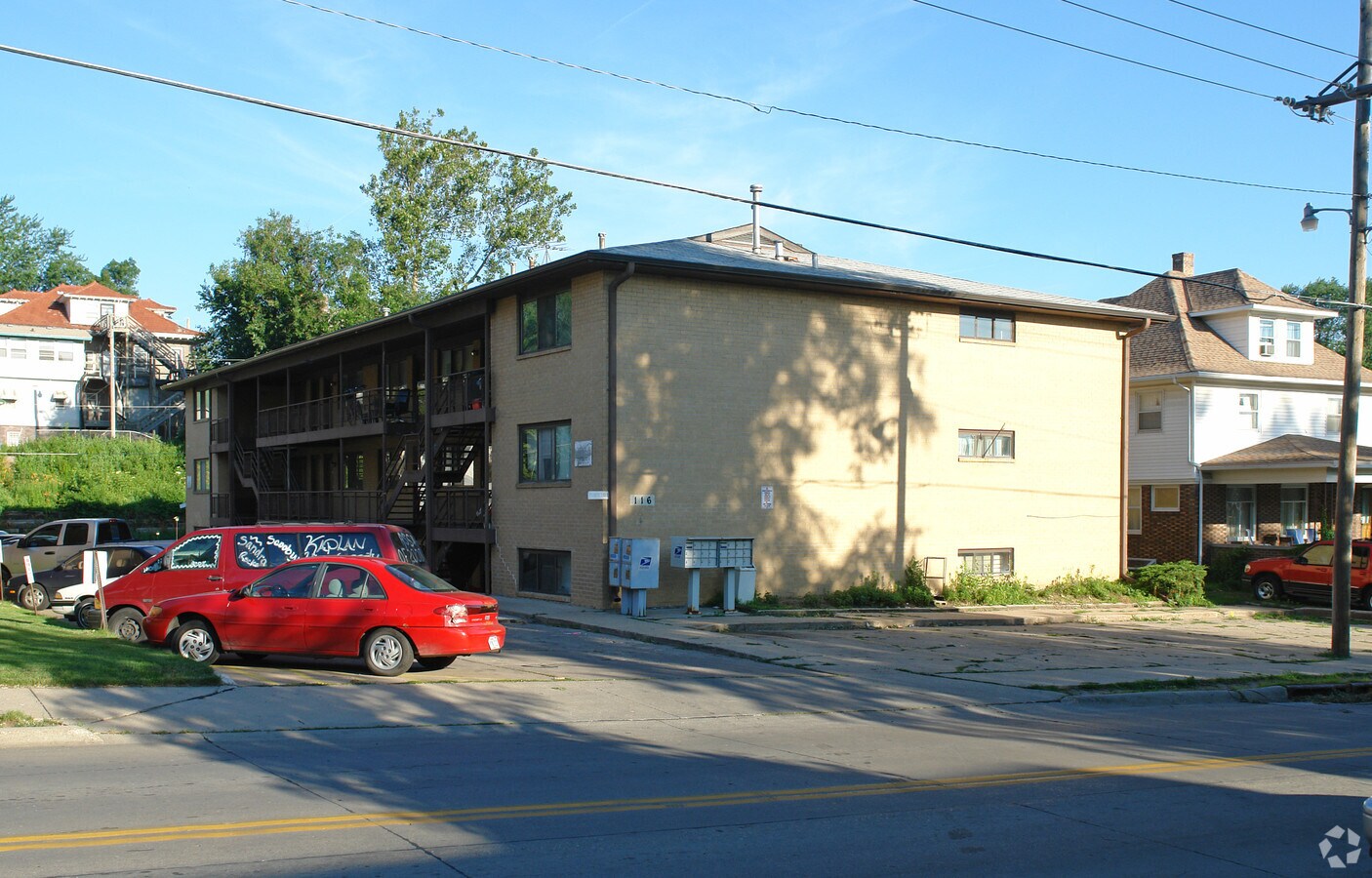 116 S 38th St - 116 S 38th St Apartments