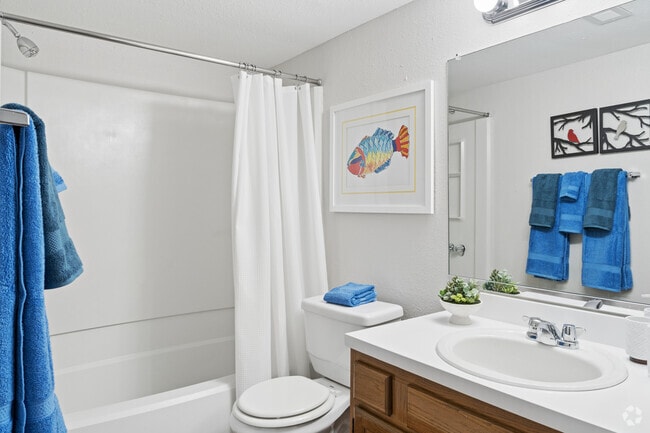 Serendipity 2BR, 2BA - 940SF - Second Bathroom