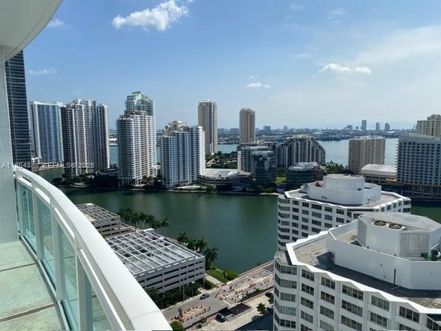Photo - 950 Brickell Bay Dr Unidad 2711