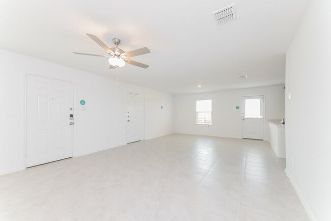 Photo - 1536 Highbridge Blvd
