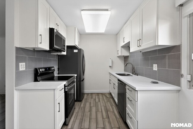 Photo - 8650 Belford Ave