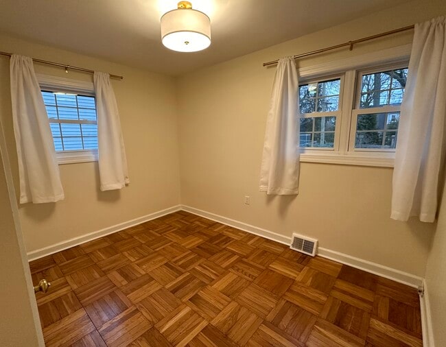 Photo - 108 Homewood Rd