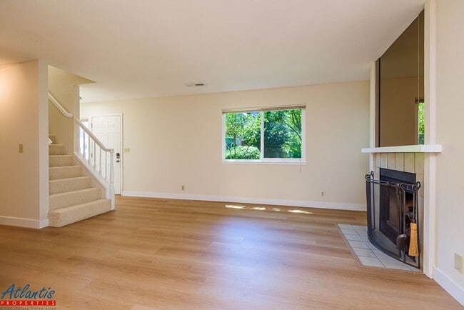 Photo - Live Oak Townhouse | Desirable Location