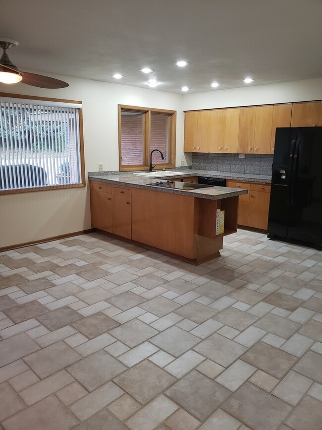 Photo - 1727 E Pinecrest Rd