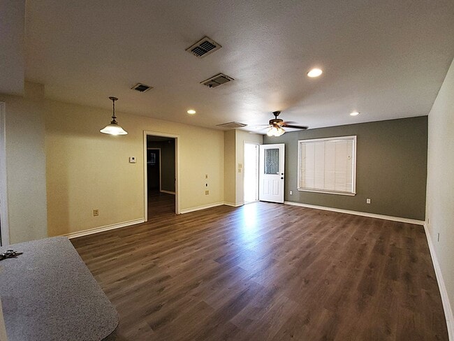 Photo - Welcome to this charming 2 bedroom, 2 bathroom home in Henderson, Texas!