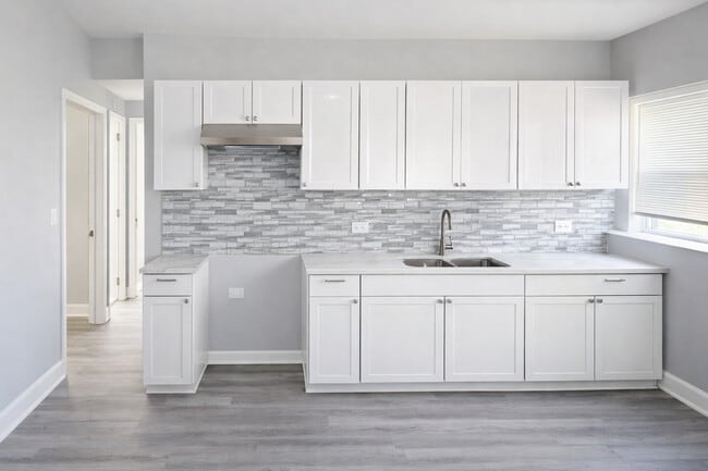 Photo - 843 E Marquette Rd Unidad 2