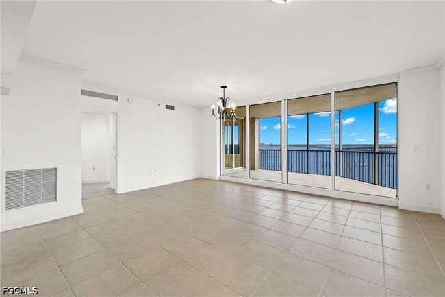 Photo - 2090 W First St Unit 810