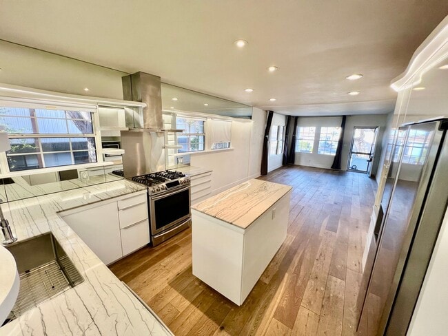 Building Photo - 1072F-A/B-PGPM-T/L-CS Unit 1072F-B-PGPM-T/L-CS