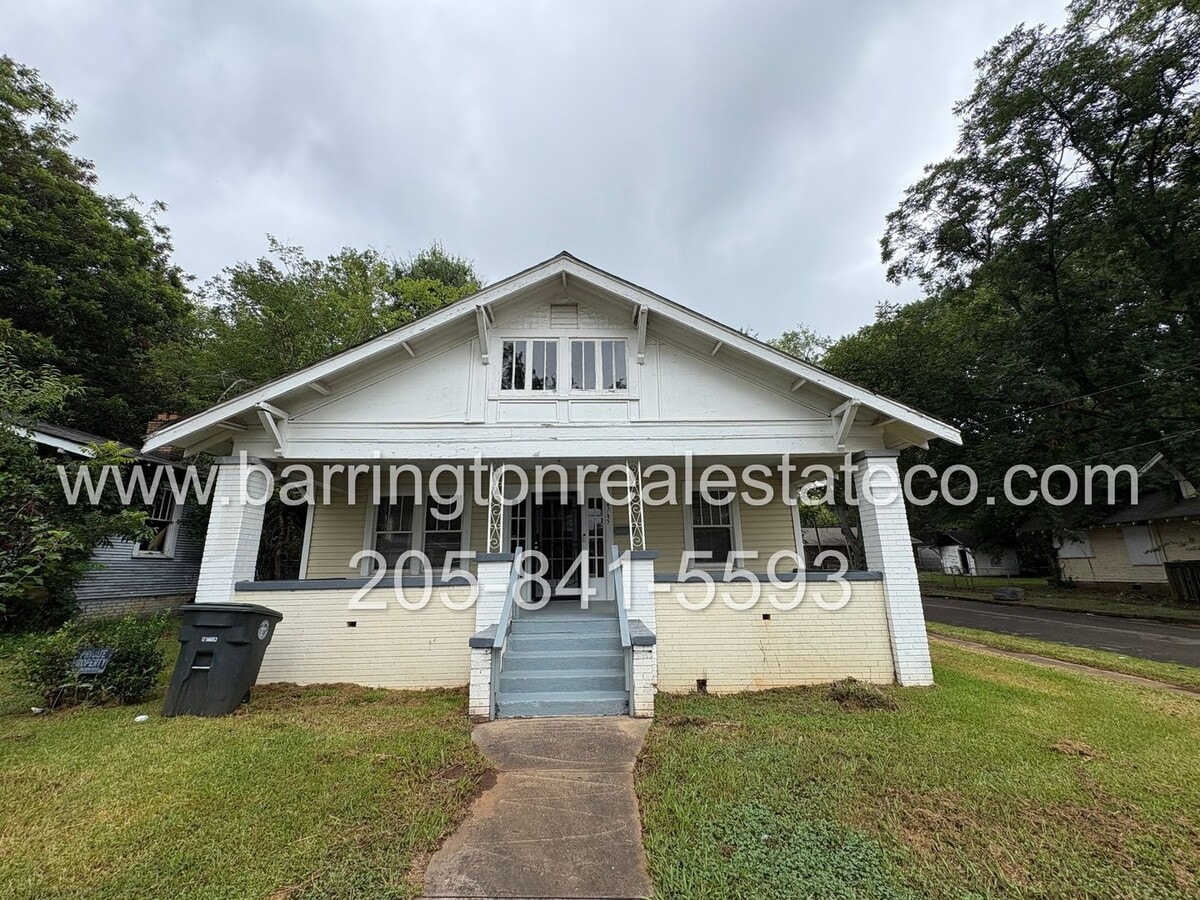 Photo - 4745 Avenue R