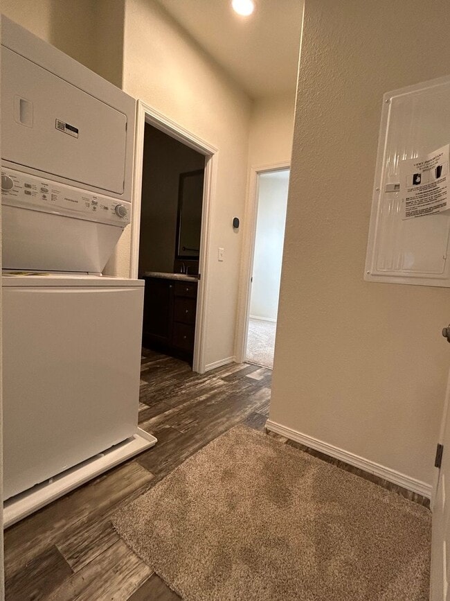 Photo - Powers Creek Unidad 19023