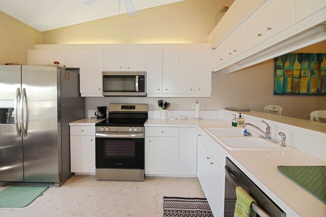 Photo - Plantation Golf and Country Club Seasonal Condo for Rent Unit 202