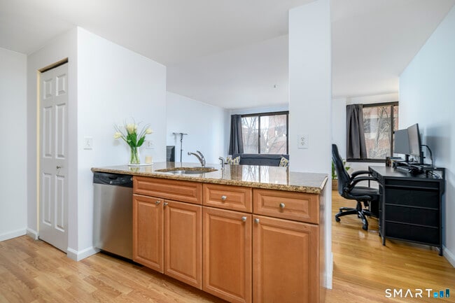 Photo - 300 Broad St Unit 307