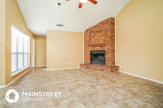 Photo - 101 Caprock Dr