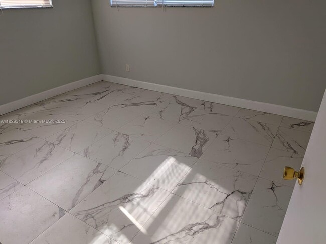 Photo - 6201 SW 37th St Unit 203