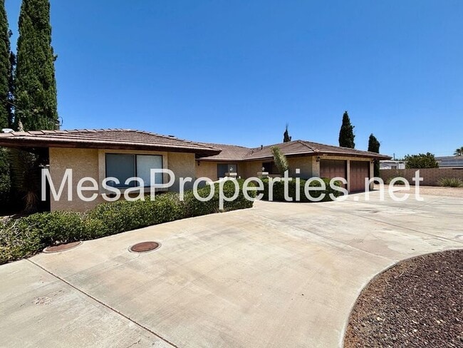 Photo - 18642 Orange St