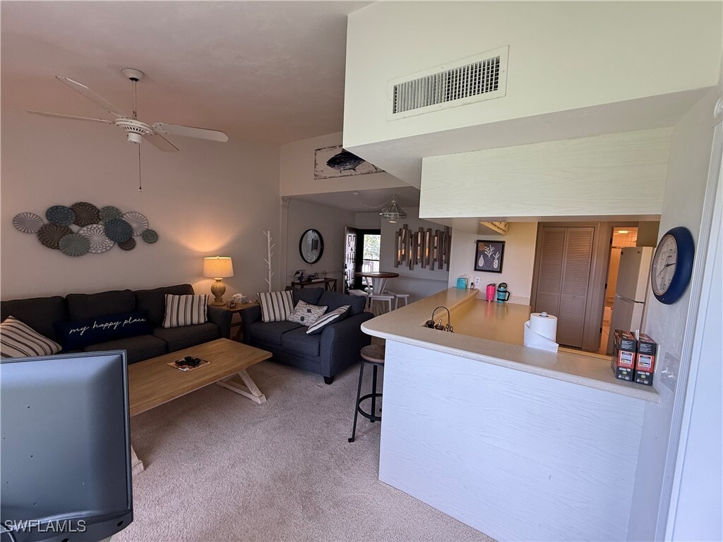 Photo - 5590 Trailwinds Dr Unidad 421