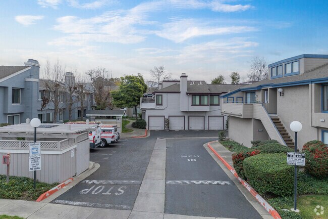 Entrance - The Waterford