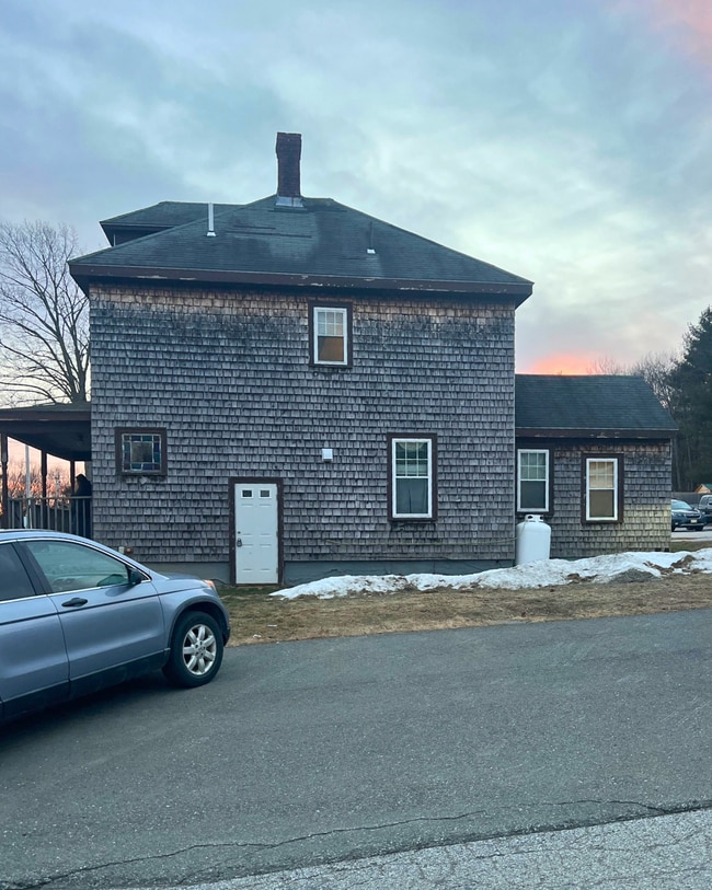 Photo - 640 Main Rd N Unit 3B