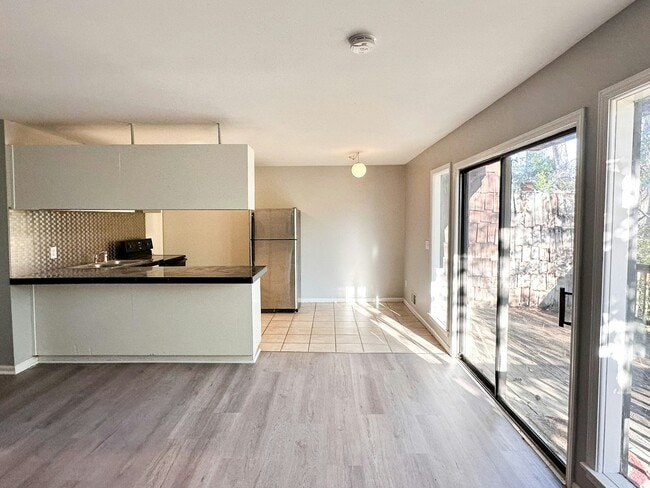 Photo - 3416 Mountainside Rd