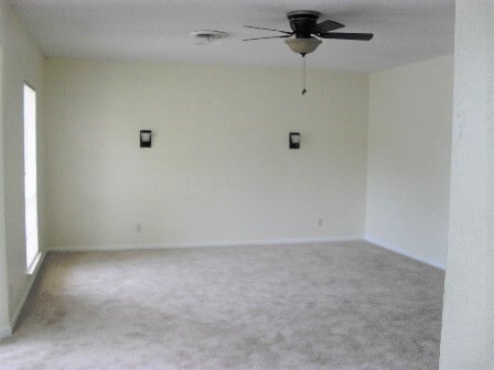 Photo - 803 Carmen St