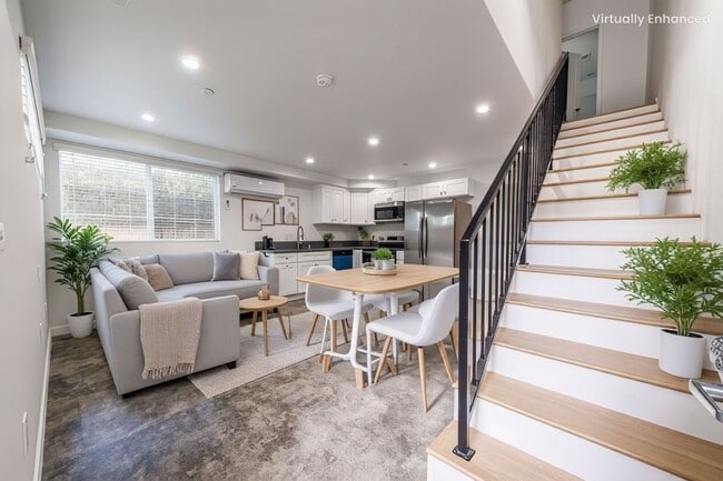 Photo - Brand-New Luxury Townhomes in NoHo Unidad #11837