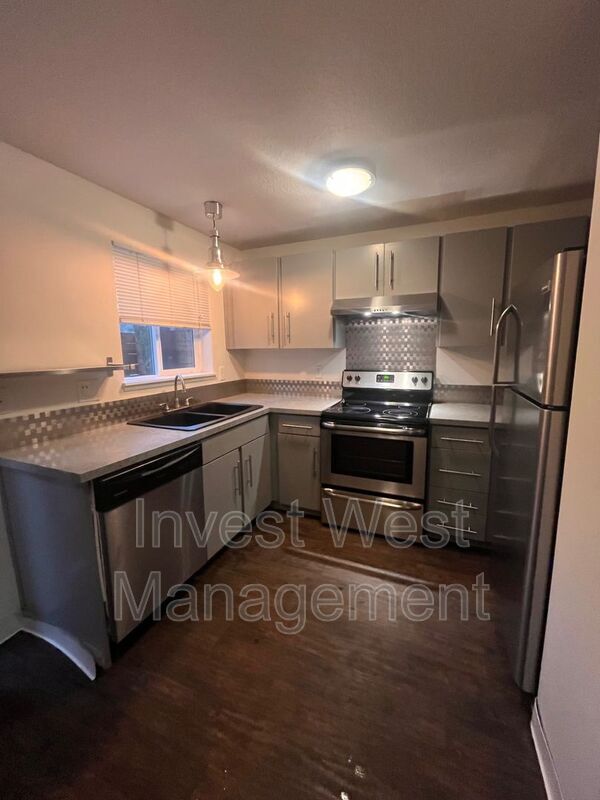 Photo - 9031 N Saint Louis Ave