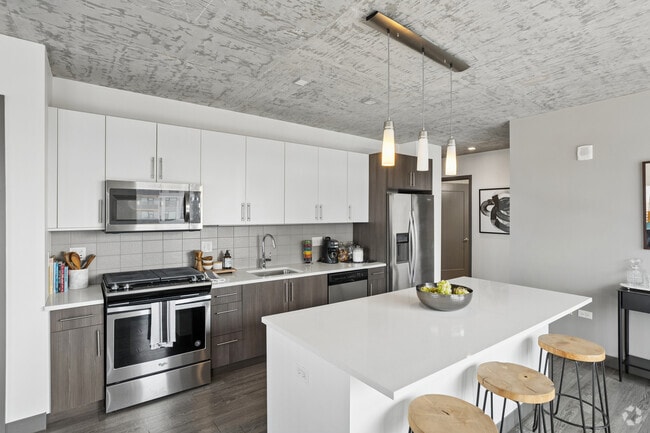 2BR, 2BA - 1,199SF - Kitchen - The Emerson