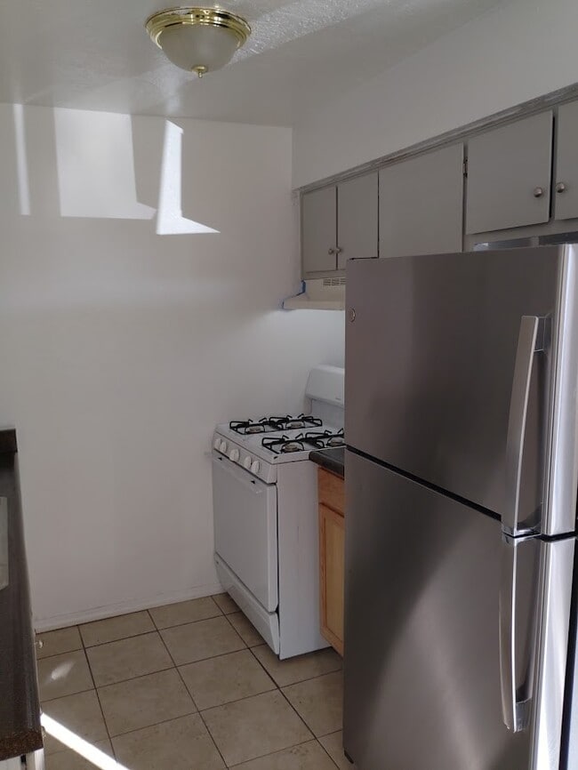 Photo - 928 Chelwood Park Blvd NE Unidad D