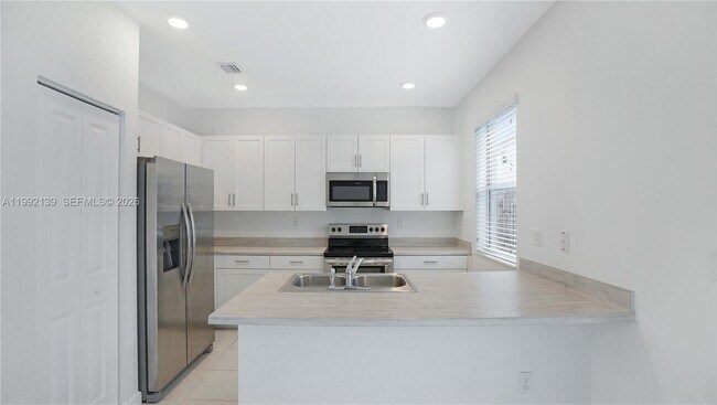 Photo - 2676 SE 12th St