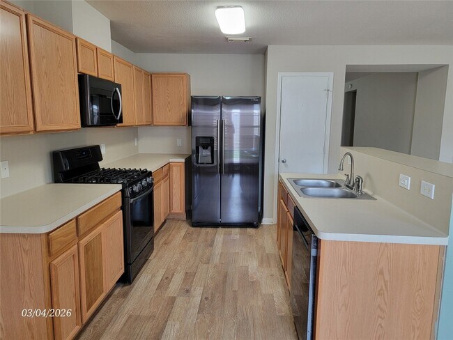 Photo - 1122 Americana Dr