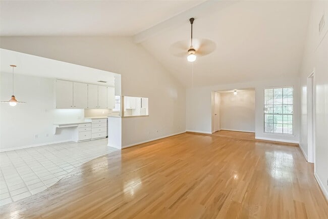 Photo - 8419 Stroud Dr