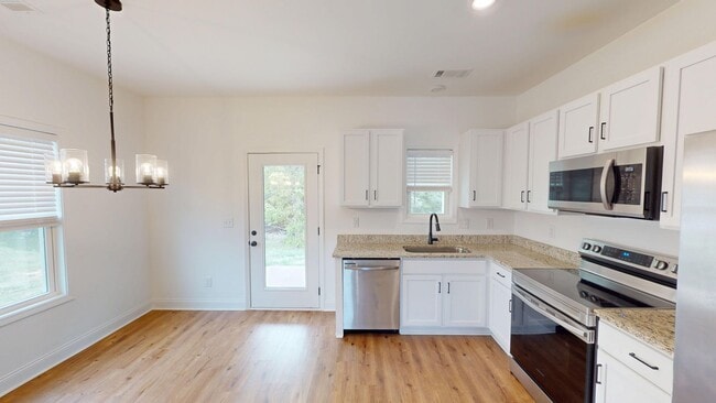 Building Photo - Creekside Unit With Flex Room- Villages at Bear Creek in Columbia, TN