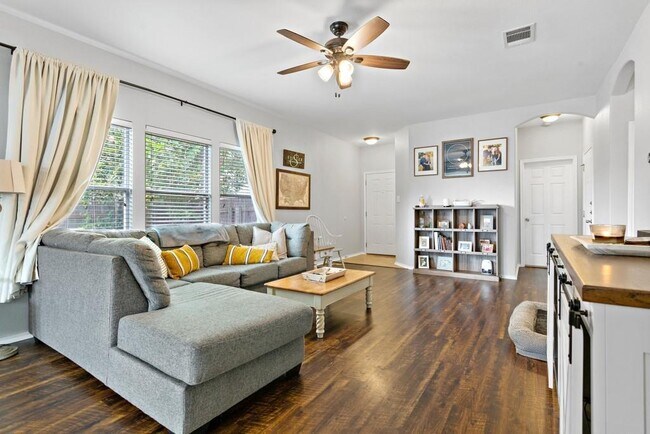 Photo - 2009 Blewett Dr