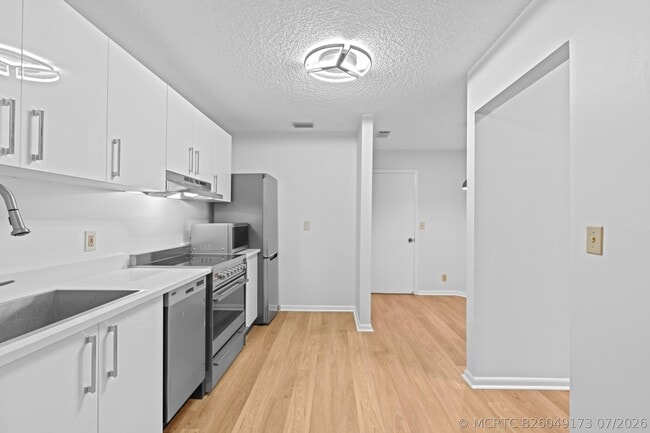 Photo - 1410 Ocean Dunes Cir