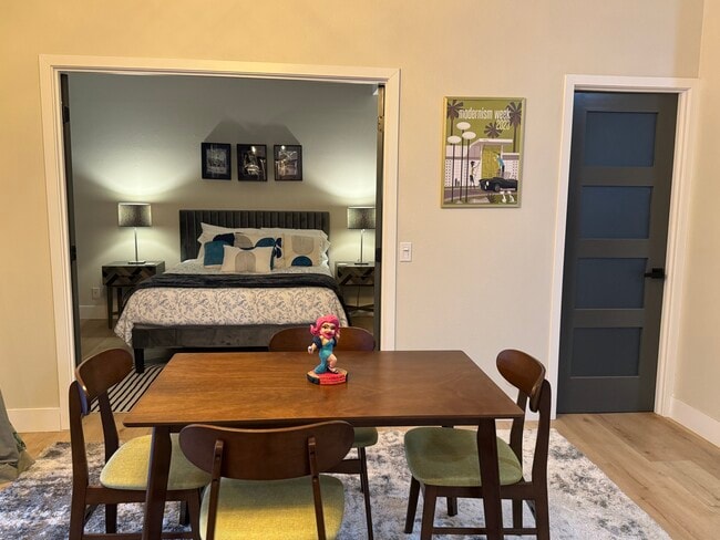 28761 Avenida Duquesa