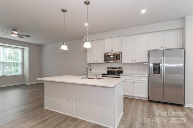 Photo - 5038 Springarn Ct