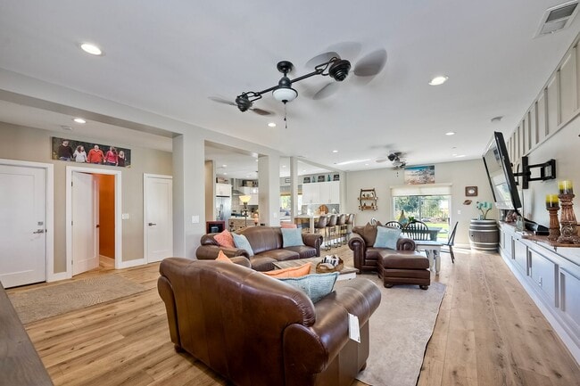 Photo - 4bed/3bath Upgraded home in Oceanside~ Arroyo