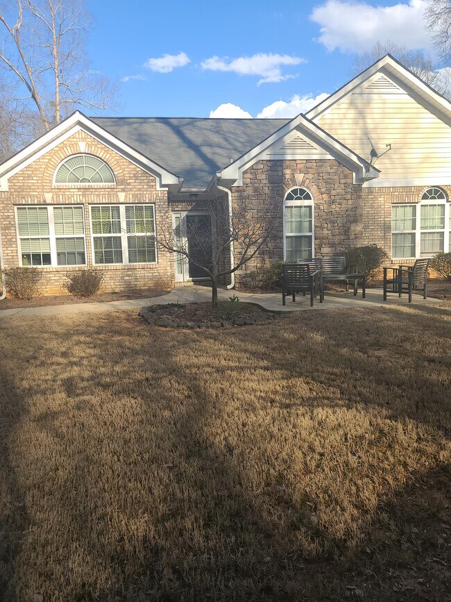 Building Photo - 4857 Shae Ct