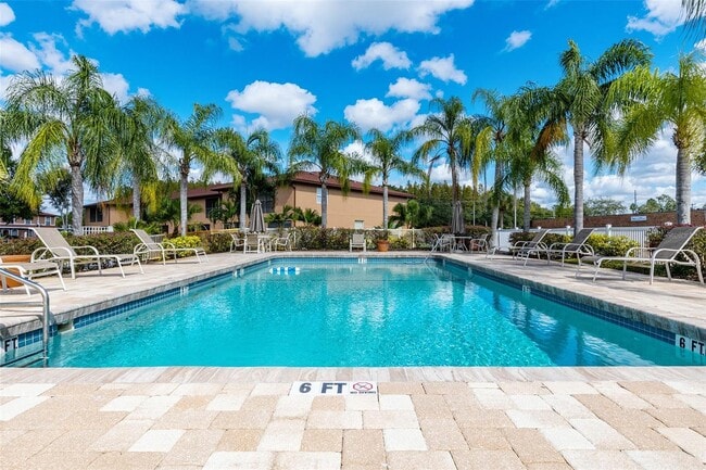 14810 Par Club Cir Unidad Par Club Cir in Carrollwood Cove