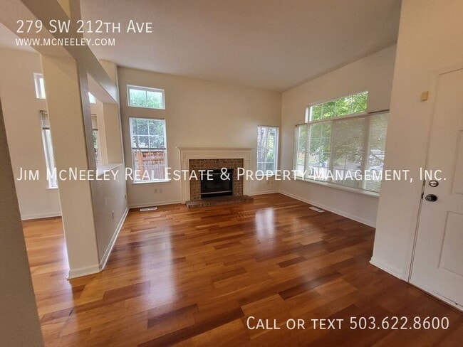 279 SW 212th Ave