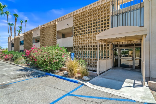Building Photo - 277 E Alejo Rd Unit Villa Alejo Rental