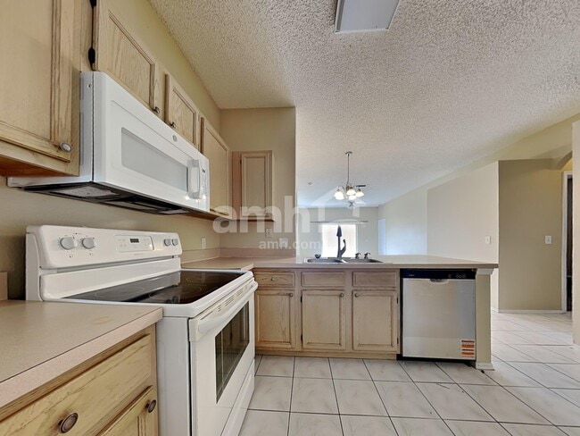 Photo - 451 Sand Ridge Dr