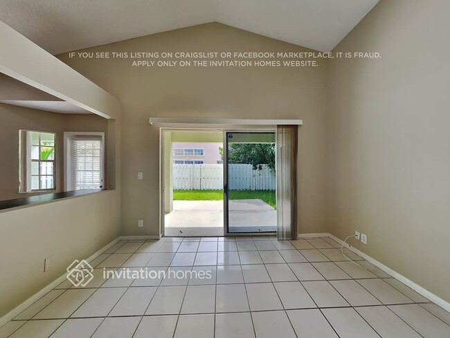 Photo - 265 Somerset Way