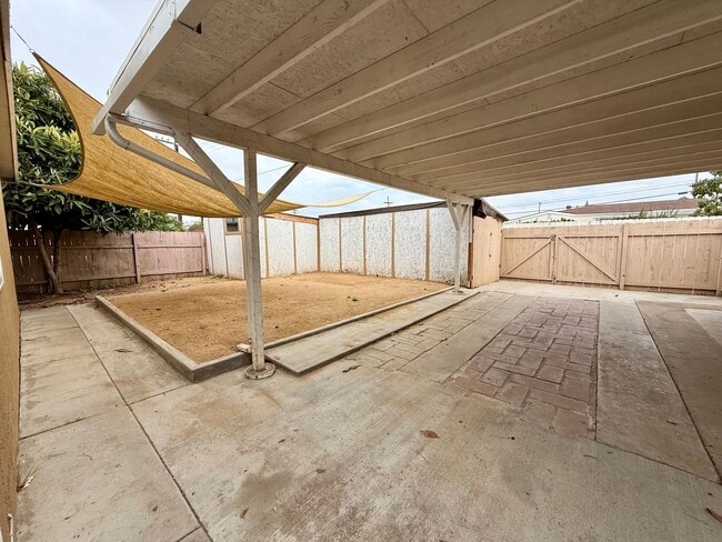 Photo - 4901 Frink Ave Unit 4901 Frink Avenue