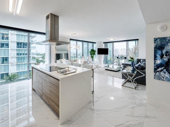 Building Photo - 300 Sunny Isles Blvd Unit 4-1007