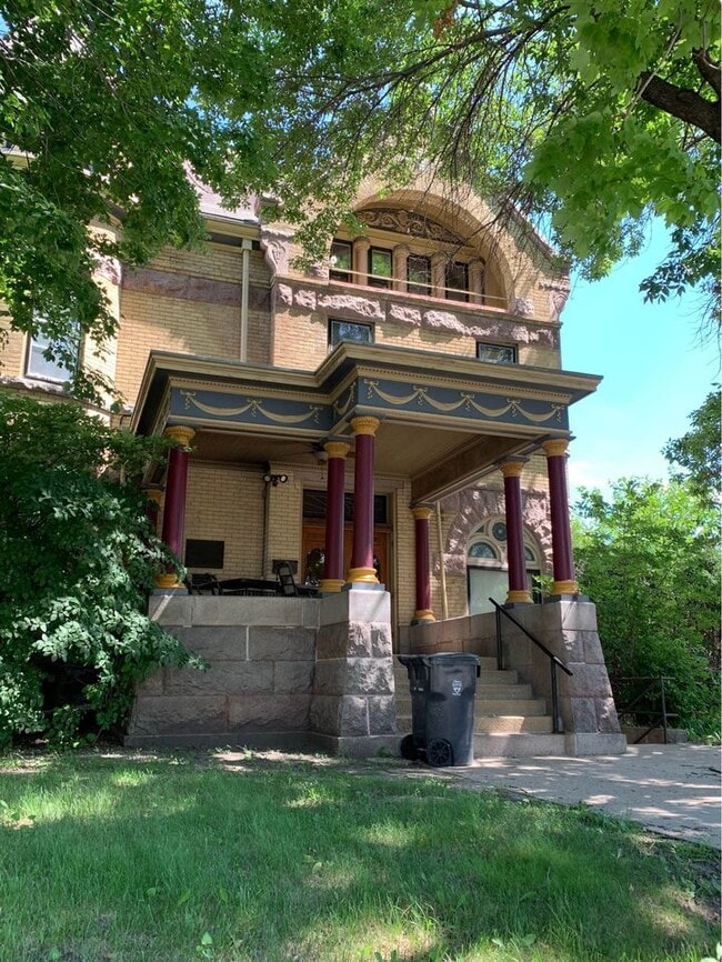 Cray Mansion - Cray Mansion Apartments