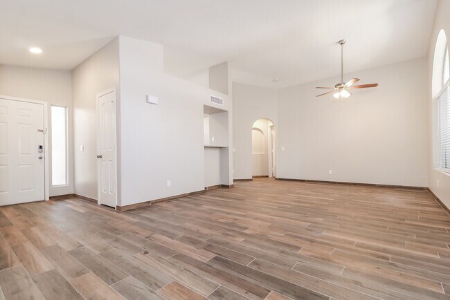 Photo - 4853 W Kristal Way