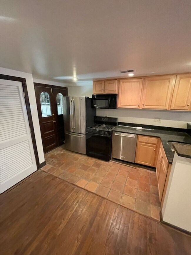 1802 T St NW Unit B
