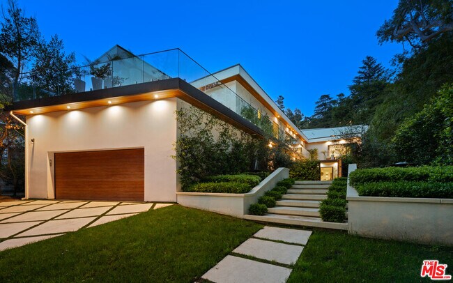 Photo - 1884 Laurel Canyon Rd