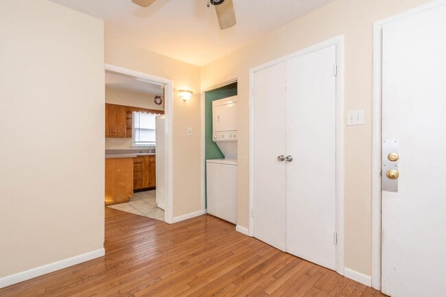 Photo - 1218 N College Ave Unit C